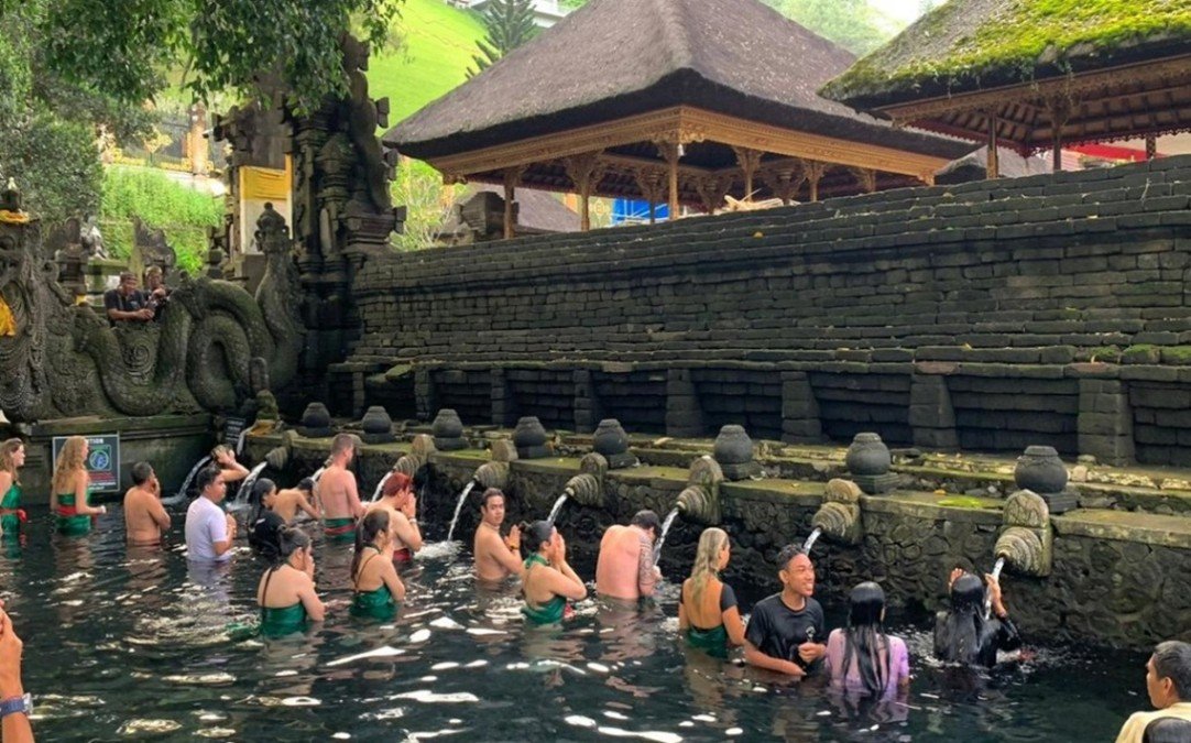 Tirta_Empul_Temple