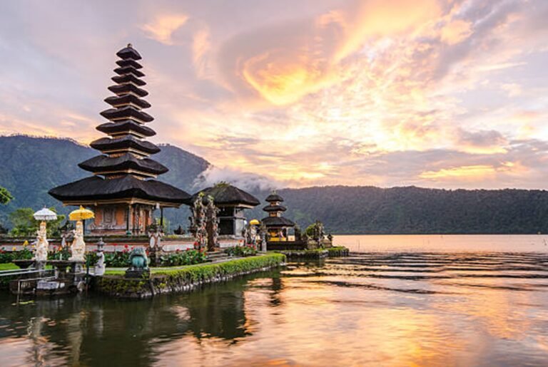 Ulun_Danu_Beratan_Temple_Bedugul