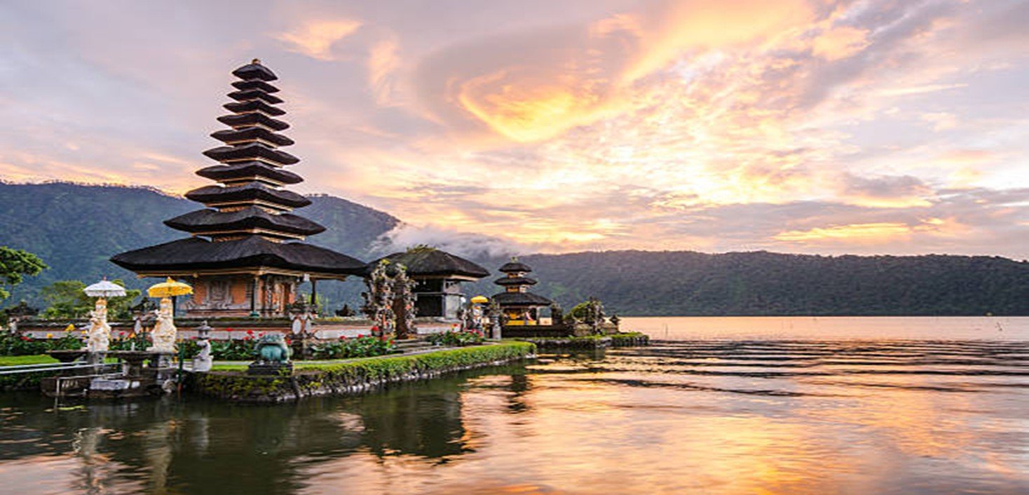 Pura_Ulun_Danu_Beratan