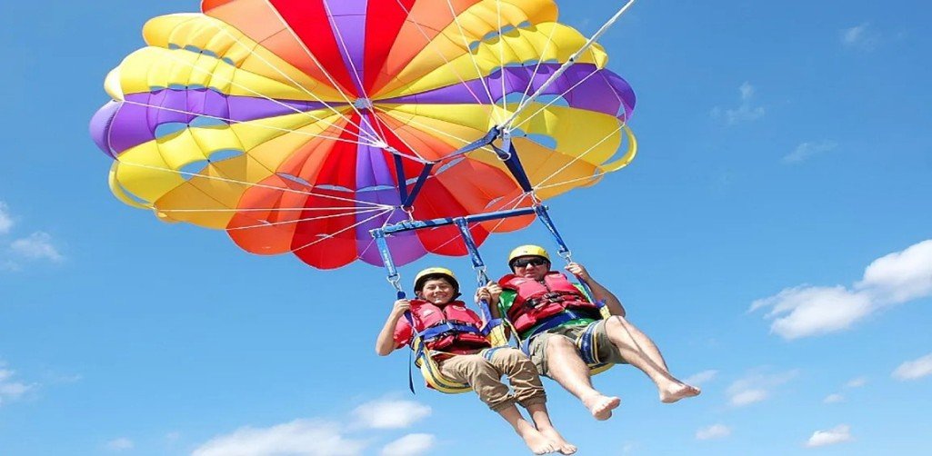 Parasailing_Adventure_Benoa